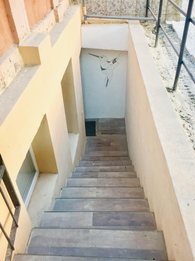 Cozy Underground Apartment At The Center Kherson Ngoại thất bức ảnh